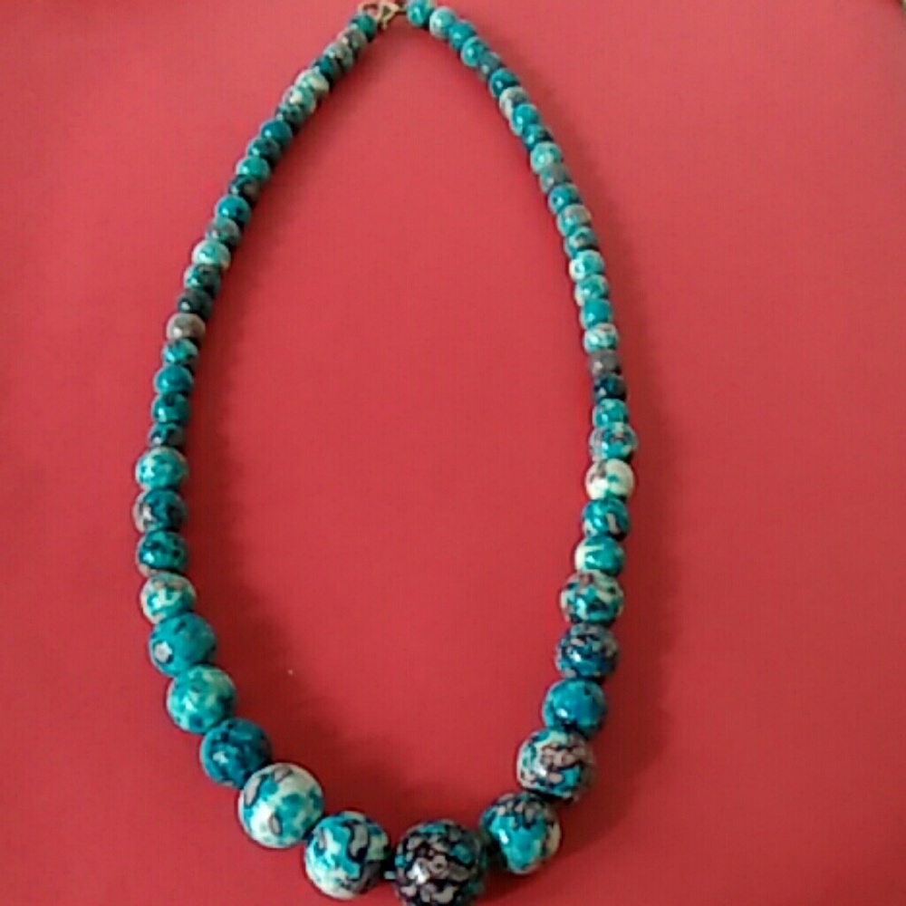 Blue aquamarine necklac gemstone from Greece